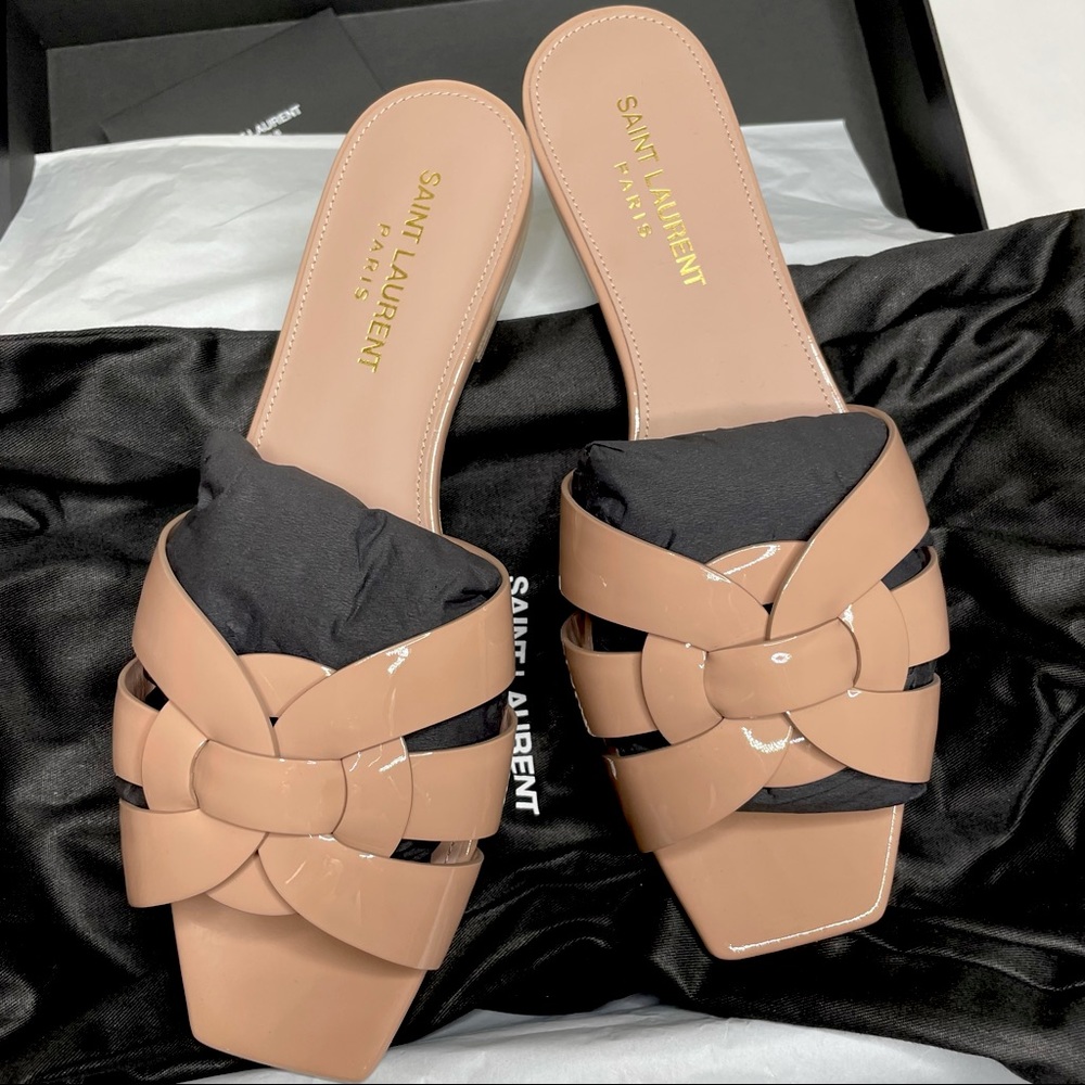 Saint Laurent Tribute Slide Sandal in Nude Patent